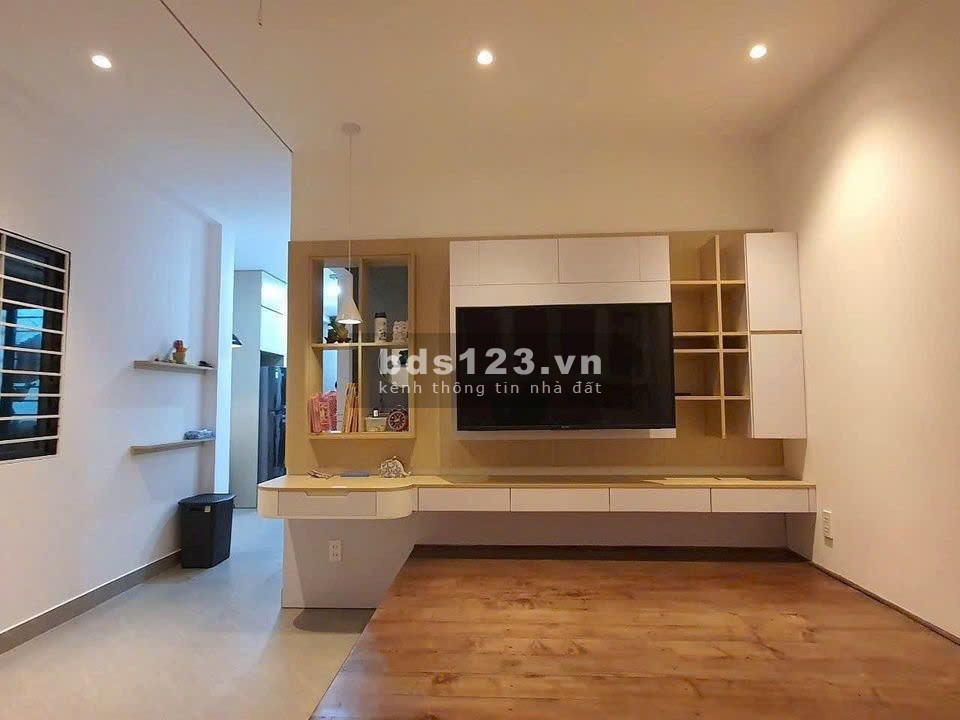 Chung cư Central Plaza, Phạm Văn Hai, P3, Tân Bình: 57m2, 1p ngủ, Nt, 10tr/th