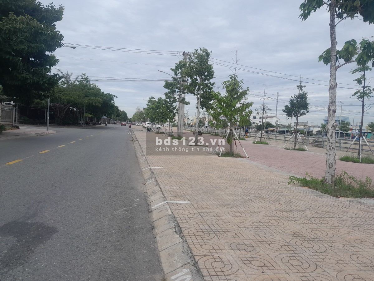 Bán đất KDC Trương Định, Phường 5, Thành Phố Gò Công. 112,5m2 đã sổ riêng rồi, 2,35 tỷ thương lượng