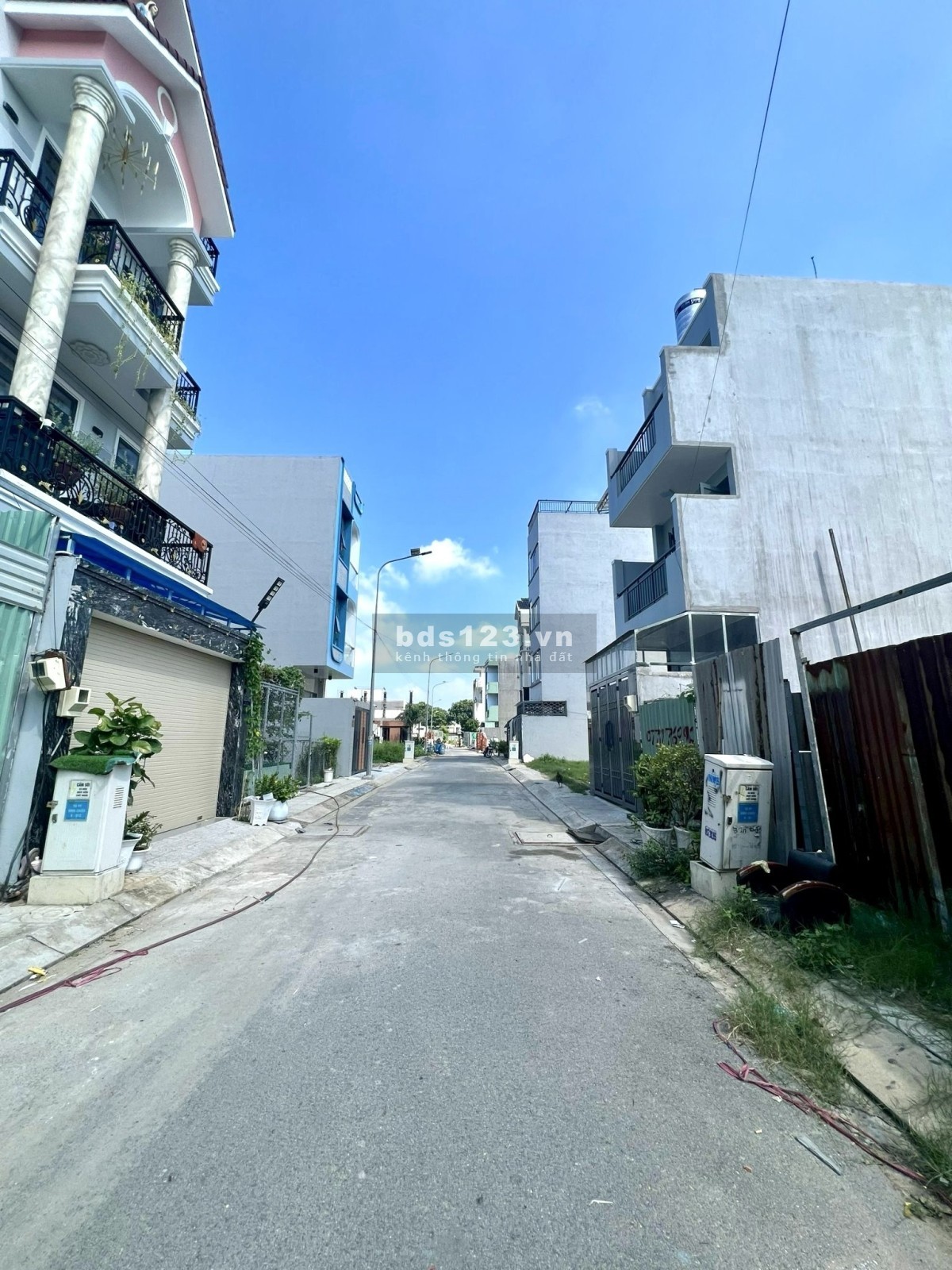 Bán gấp lô đất Full thổ cư Phân lô cực đẹp, đường rộng 7m, diện tích lý tưởng