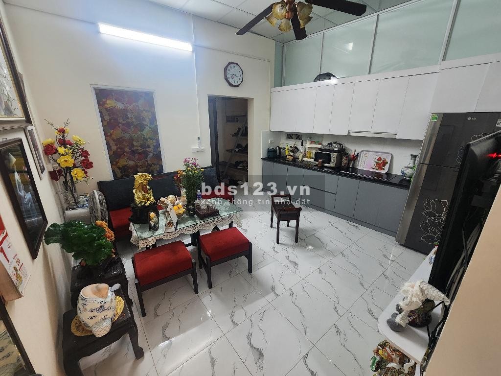 Hàng cực hiếm - Phố cổ Hàng Than 6 tỷ