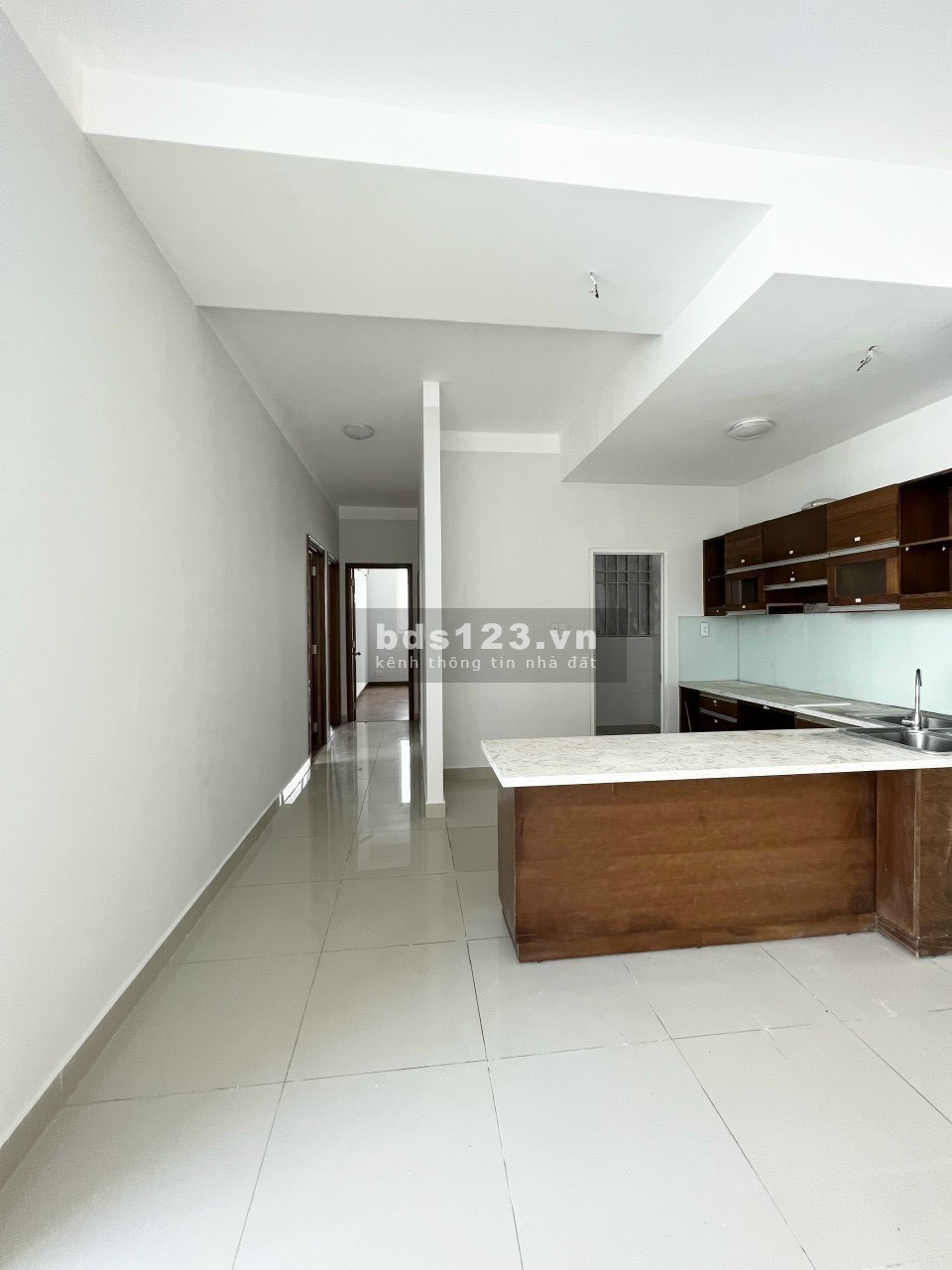 Cho thuê 3PN 2WC 127m2 BELLEZA, giá 9.5 triệu, tầng trung, ở liền.…