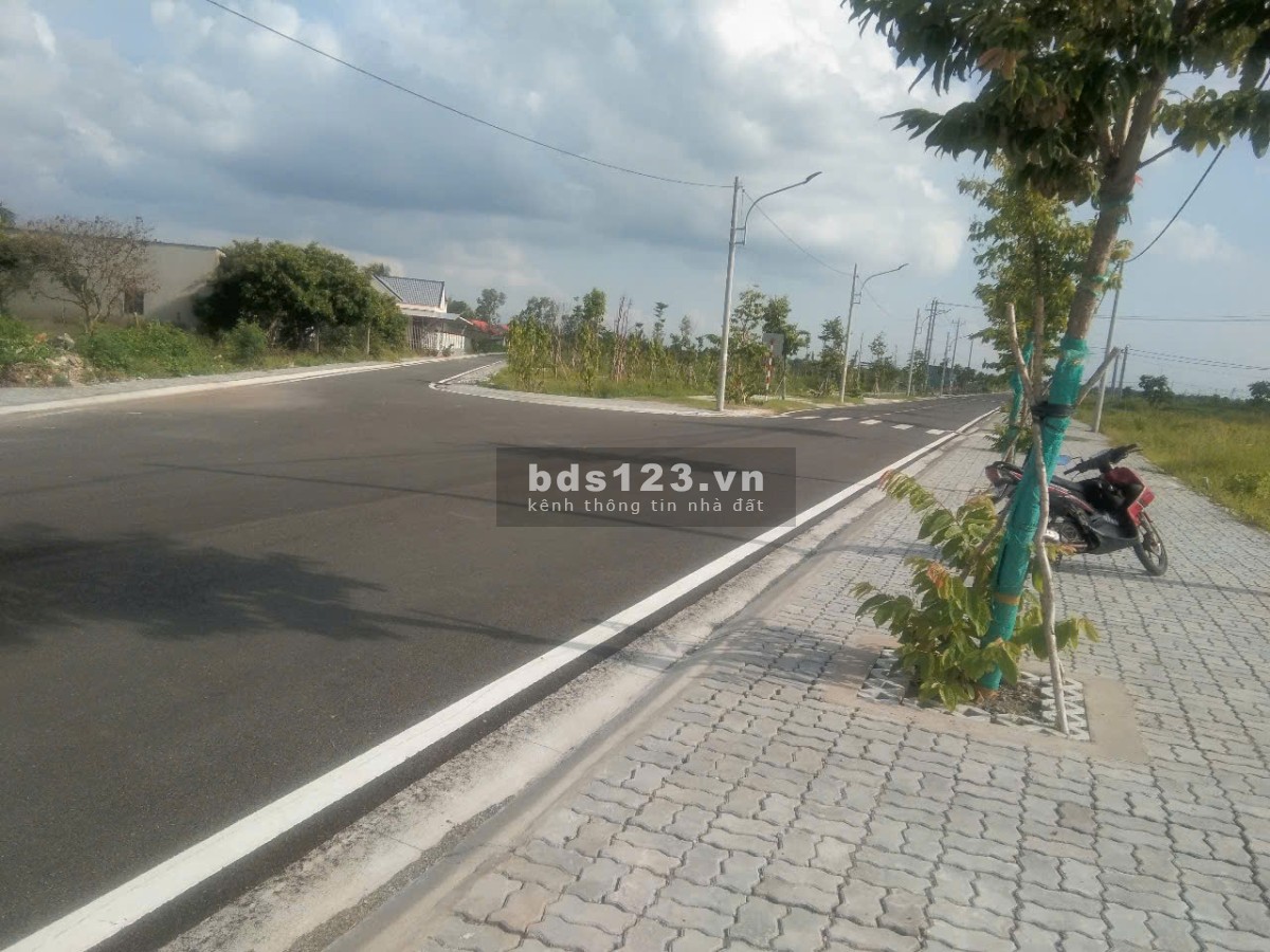 Có 2 nền tái định cư Phú Thuận, full thổ cư