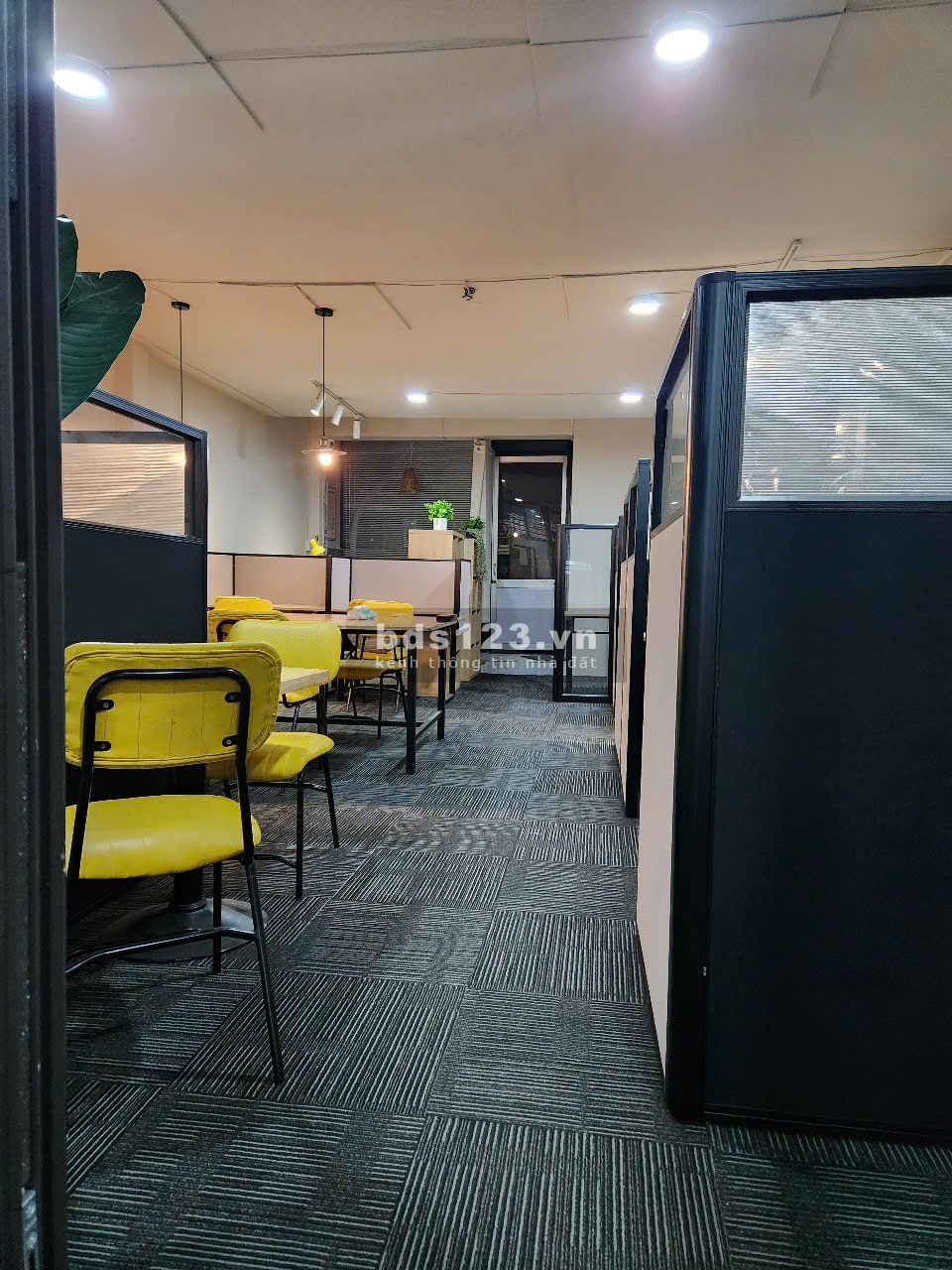 Văn phòng mặt tiền QL 13 Bình Thạnh 50M2 16 triệu cho thuê