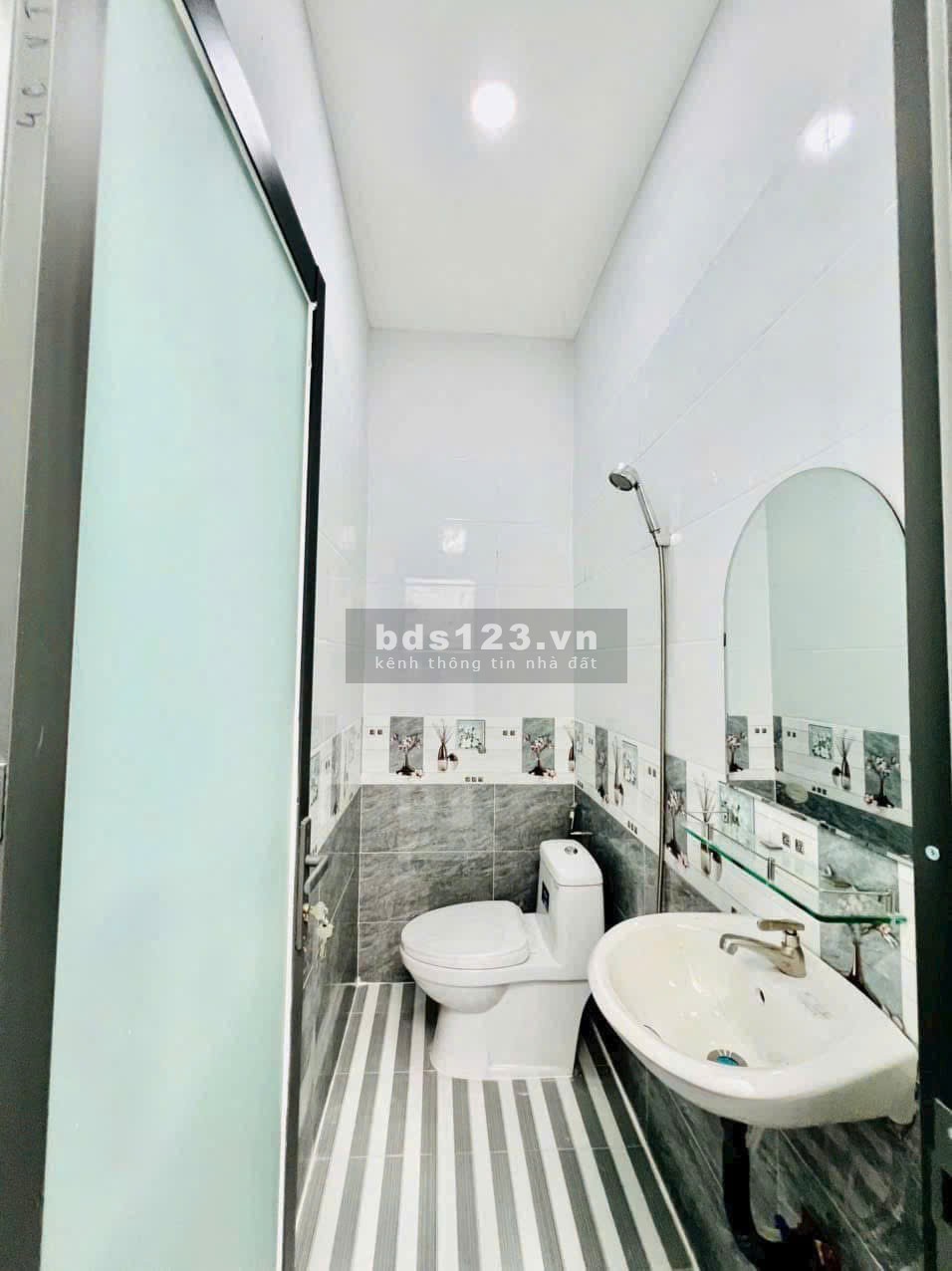 Nhà Hiệp Thành 17 - 64m2 - 2PN - Nội thất đủ - 1,7 tỷ. Nhà mới đẹp, chính chủ