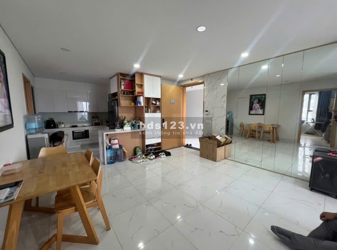 Chung cư Ruby Garden, Nguyễn Sỹ Sách, P15, TB, 127m2, 3PN, 15tr/tháng.