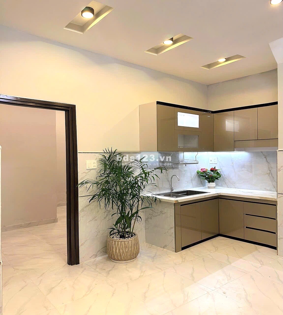 Bán nhà quận 6 - Nhà xây mới tinh - Nhà nở hậu cực đẹp - Giá sinh viên - 4.6 T
