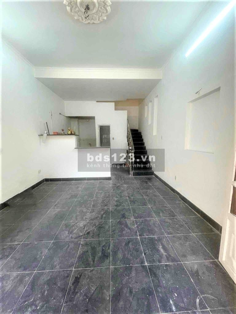 15 triệu/ tháng, cho thuê nhà nguyên căn mặt tiền Phú Thuận quận 7, KD sầm uất, 40M2, trệt lầu 2PN