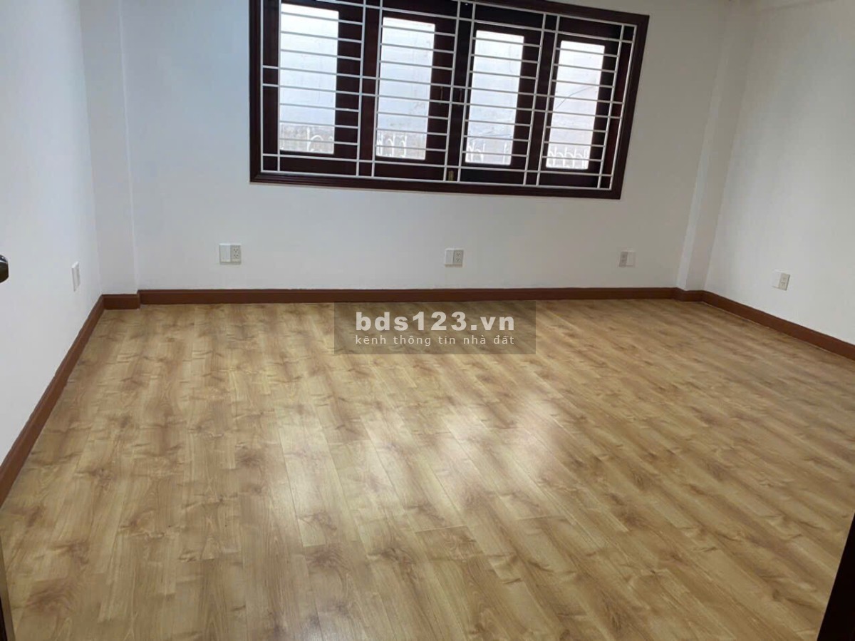 Cho thuê nhà MT đường 24m khu Trung Sơn. DT 5x20m, 5 lầu sân thượng, có 9PN lớn giá 58tr/tháng