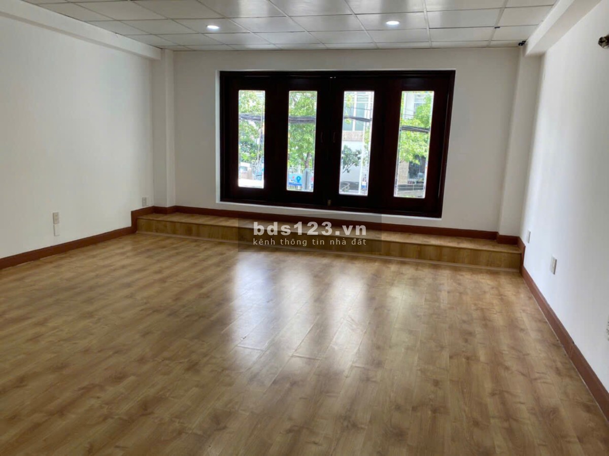Cho thuê nhà MT đường 24m khu Trung Sơn. DT 5x20m, 5 lầu sân thượng, có 9PN lớn giá 58tr/tháng