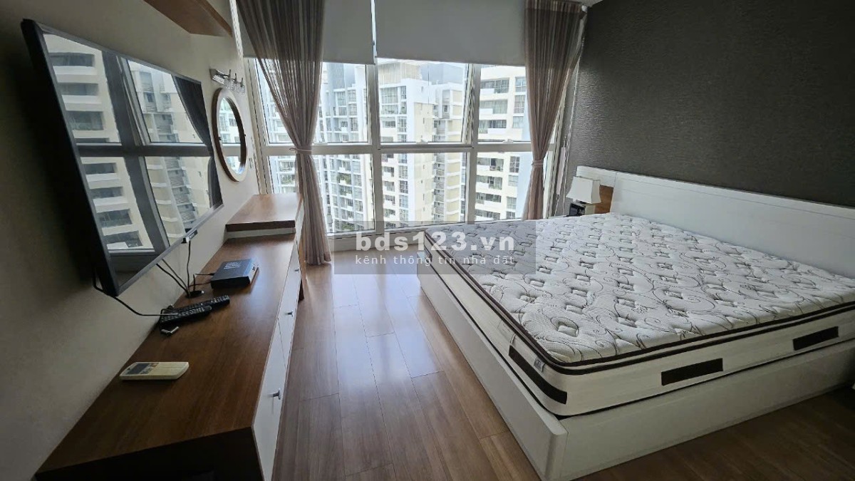 Cần bán căn hộ Estella DT rộng 188m2,3Pn, nhà mới đẹp, ban công rộng. Giá 14.5 tỉ