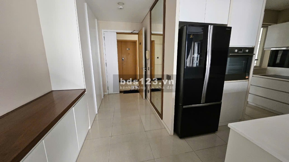 Cần bán căn hộ Estella DT rộng 188m2,3Pn, nhà mới đẹp, ban công rộng. Giá 14.5 tỉ