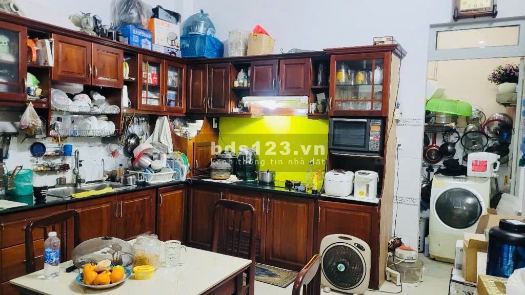 Nhà 3 tầng BTCT - Gần Lê Văn Quới - 63m2 - Đường 8M - Nỉnh 5 tỷ