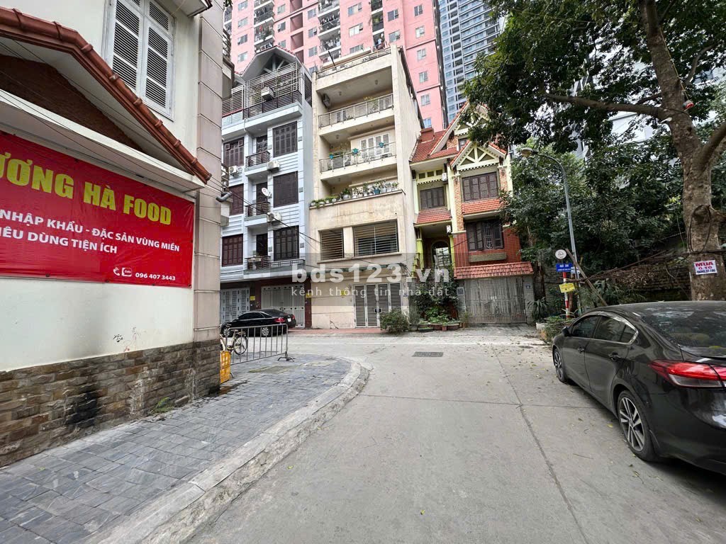 Nhà phân lô, vỉa hè Hồ Tùng Mậu, 5 tầng, 3 ô tô tránh, 66m2, 16,9 tỷ