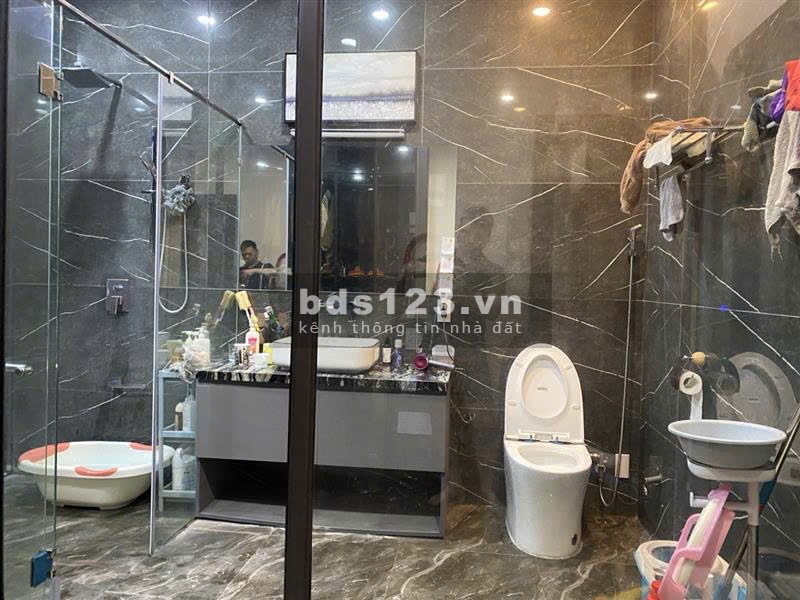 Nhà phân lô, vỉa hè Hồ Tùng Mậu, 5 tầng, 3 ô tô tránh, 66m2, 16,9 tỷ