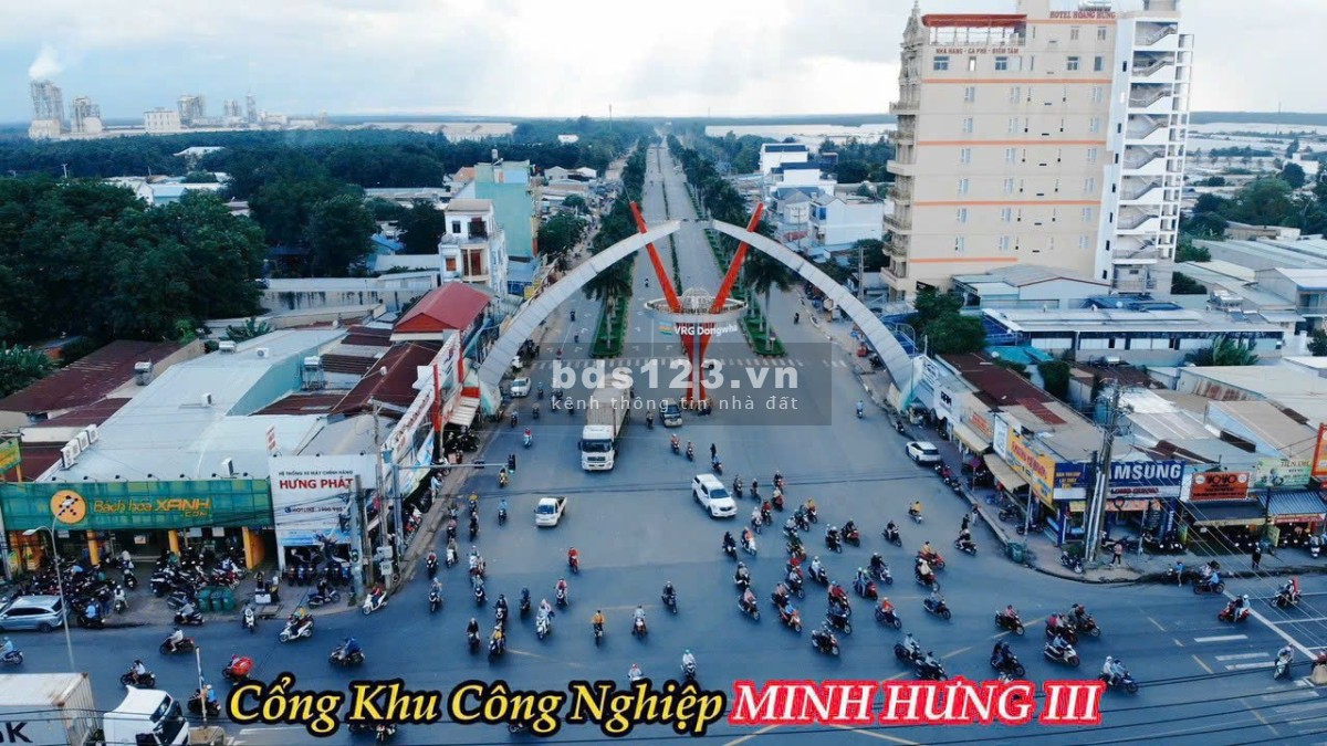 Bán 5 sào cao su (20x150=4.968m2) SHR, nở hậu 92m cách QL 200m giá 750tr, chợ trường