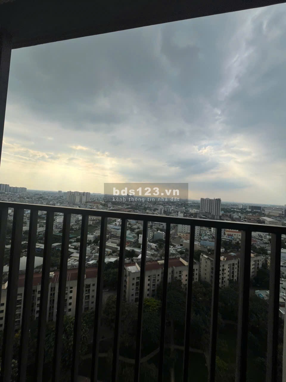 Cần cho thuê căn hộ The Privia (An Dương Vương) toà A, tầng 22 view công viên, thoáng mát