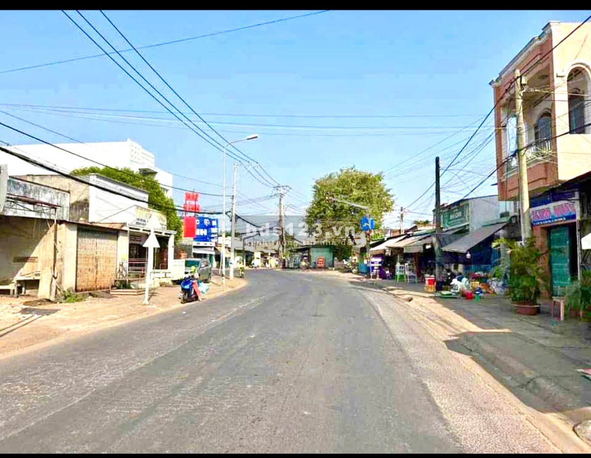Bán 5 sào cao su (20x150=4.968m2) SHR, nở hậu 92m cách QL 200m giá 750tr, chợ trường