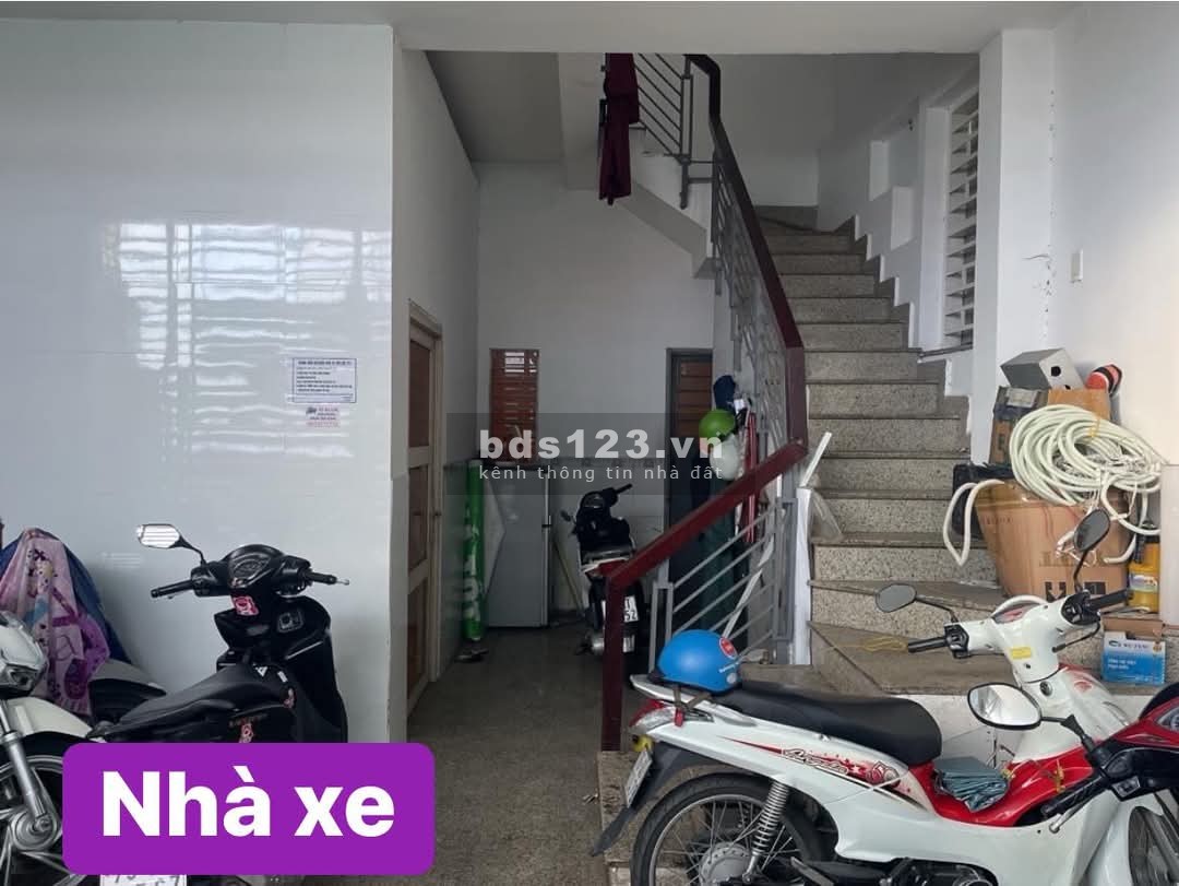 Cần bán CHDV 9 phòng, Mới nhất ở Tân Phú