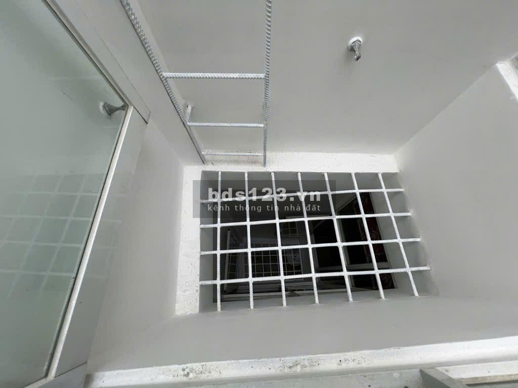 Nhà 3 tầng BTCT ngay nhà thờ Bình Thuận - Giáp Tân Phú - 53m2 - Đường 8M