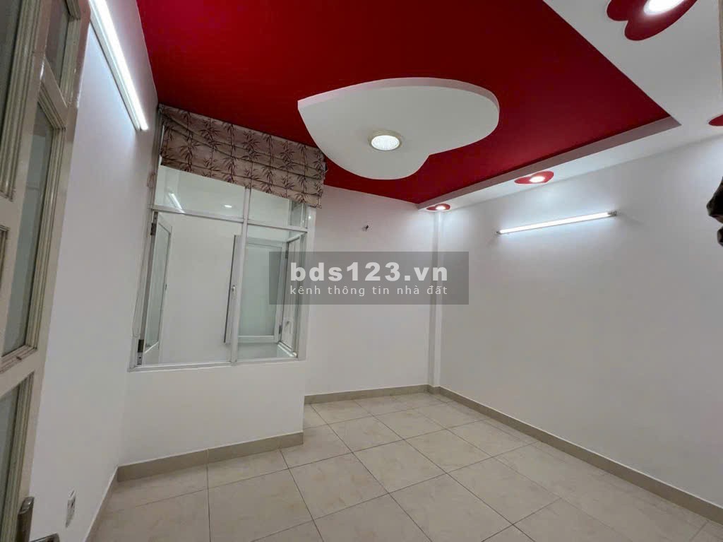Nhà 3 tầng BTCT ngay nhà thờ Bình Thuận - Giáp Tân Phú - 53m2 - Đường 8M
