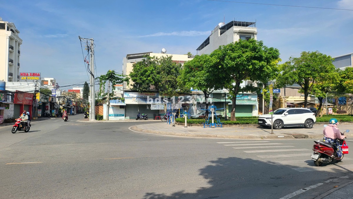 Nhà Mt Ngô Quyền Hiệp Phú (quận 9 cũ) Tp Thủ Đức 22.5tỷ/220m2.