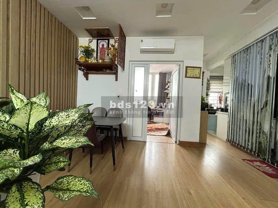 Chung cư Bàu Cát II, đường Hồng Lạc, P10, Tân Bình, 85m2, 12tr/tháng.