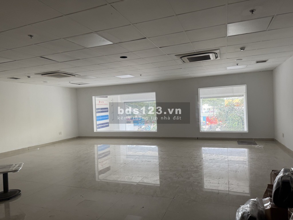 Building mặt phố Hoàng Cầu dt 234m2 11 tầng mt 9,5m 15x tỷ Lh 0945336319 Pucha Nguyễn