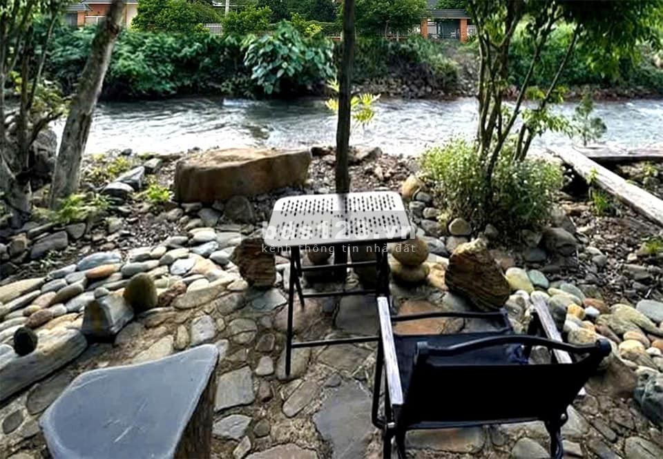 Bán 18x60=1.032m2 đất 2 mặt tiền, full SHR thổ cư, sát trường 1,2,3 chợ (KCN 30/4) tổng 590tr