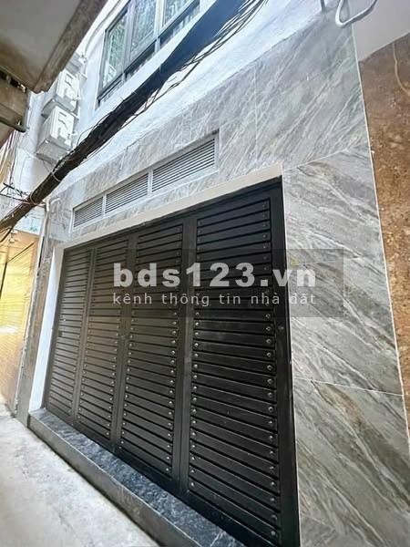 Nhà mặt phố ô tô tránh phố Hoàng Tăng Bí - Bắc Từ Liêm