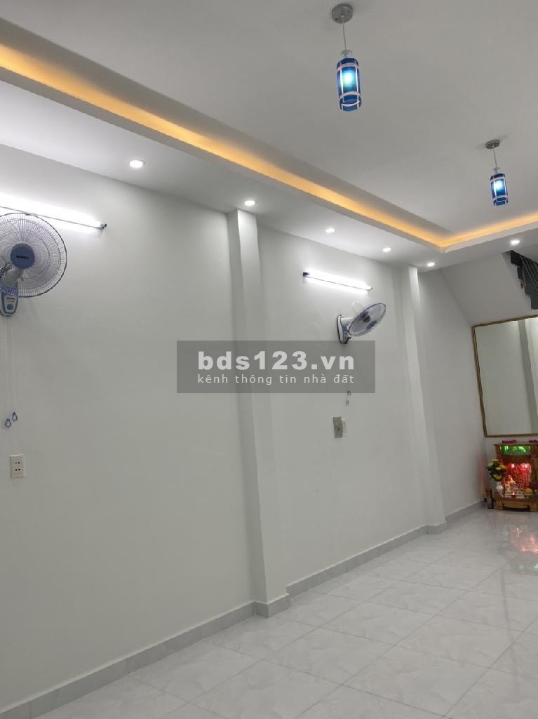 Bán nhà Tân Phú - Giáp Nguyễn Sơn