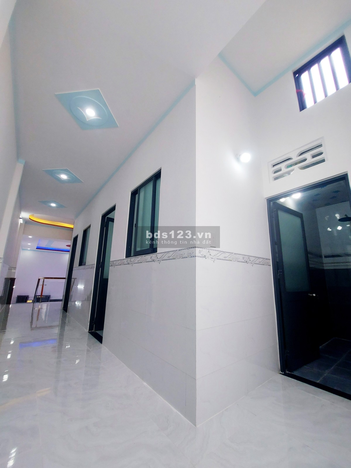 Bán nhà 5x21m, mặt tiền hẻm, kinh doanh buôn bán thuận lợi