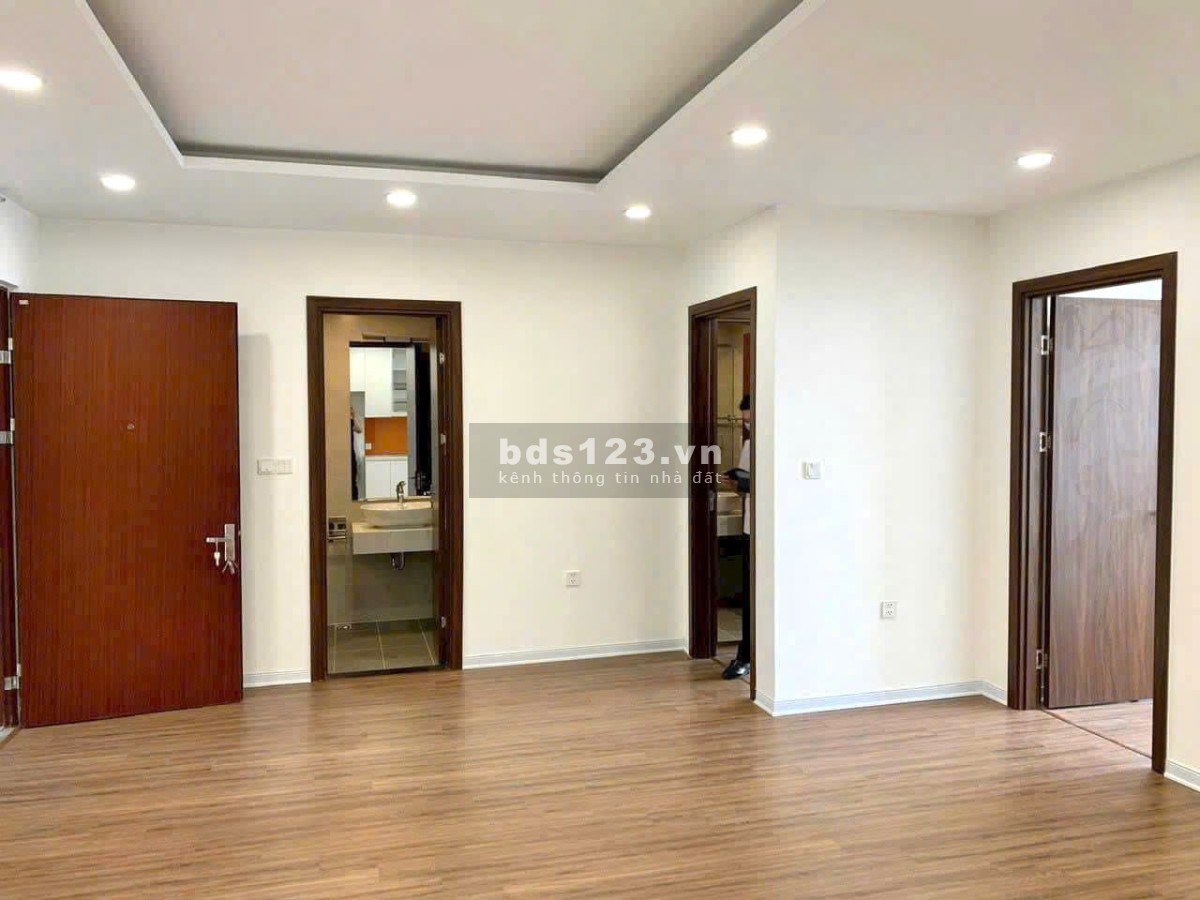 Bán gấp căn hộ 2 phòng ngủ, view sông – Giá rẻ nhất dự án