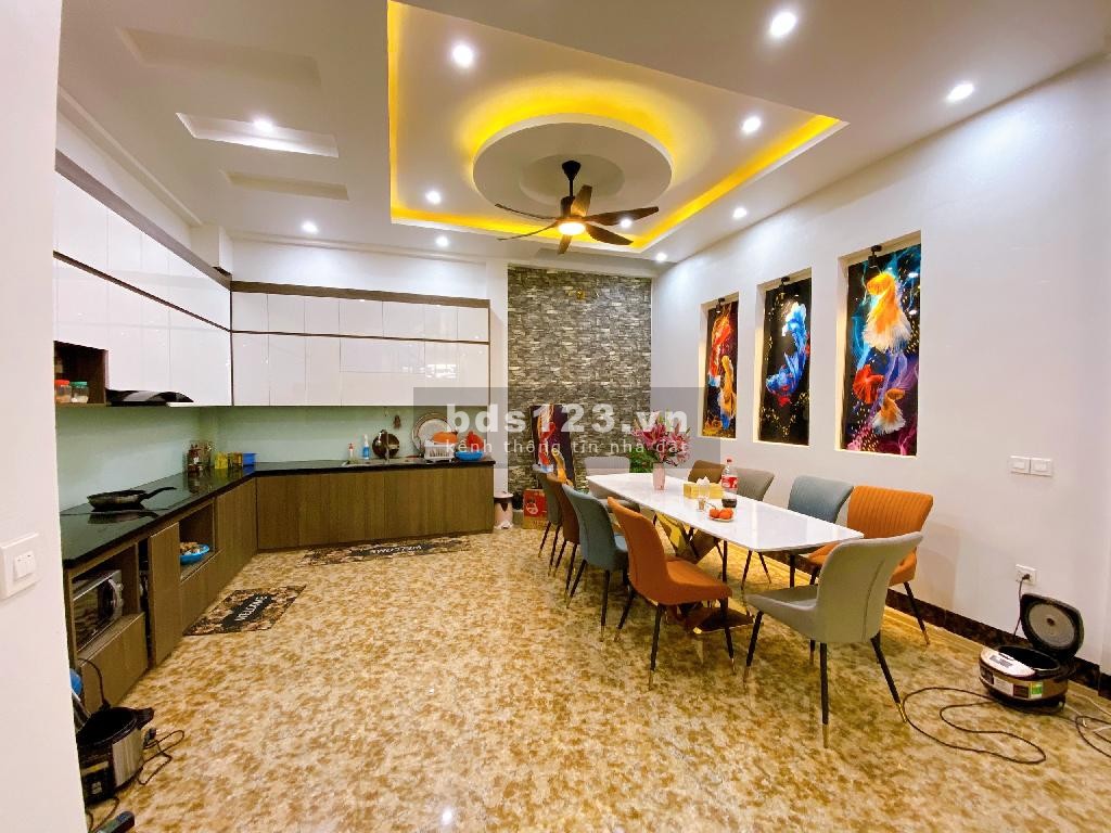Chỉ 16 tỷ Lk Văn Khê DT 83m2 x 5 tầng ô chờ thang máy, chủ thiện chí bán gấp
