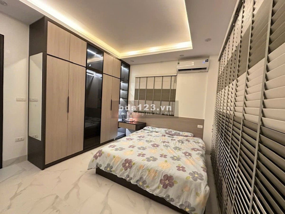 Bán nhà Hai Bà Trưng siêu hiếm 55m2 mặt tiền rộng giá hơn 8 tỷ