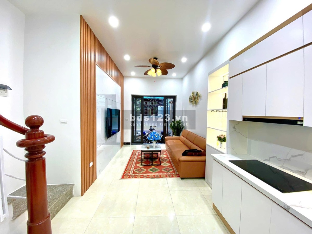 Vị trí Quan Hoa, Cầu Giấy - Ngõ ngã 3 đường Cầu Giấy và Nguyễn Văn Huyên
