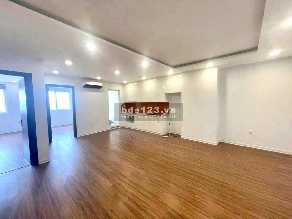 Bán gấp căn hộ 2 phòng ngủ, view sông – Giá rẻ nhất dự án