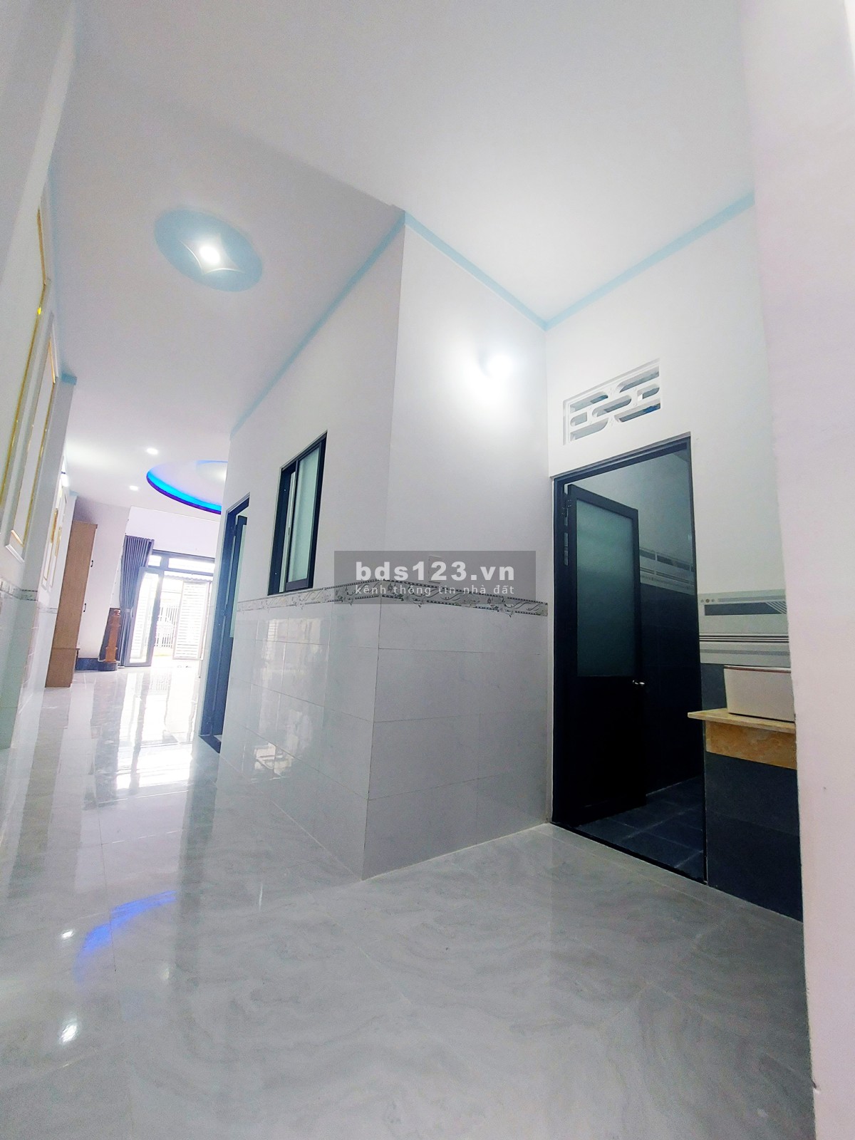 Bán nhà 5x21m, mặt tiền hẻm, kinh doanh buôn bán thuận lợi