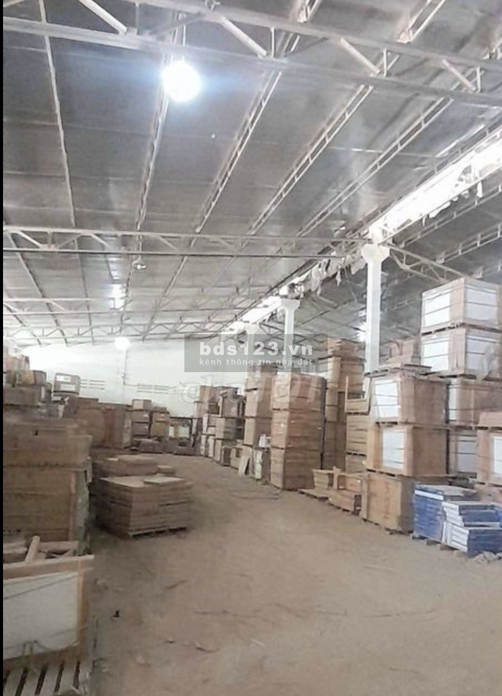 Cho thuê kho xưởng 700m2, 1000m2, 1200m2, 1600m2, 2000m2 gần Ngã tư Ga cho thuê