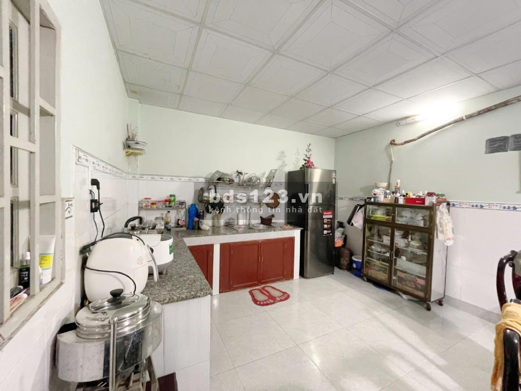 Hẻm xe hơi, khu phân lô, đường 102, sổ nở hậu, 2 tầng, 82.5m², hoàn công đầy đủ