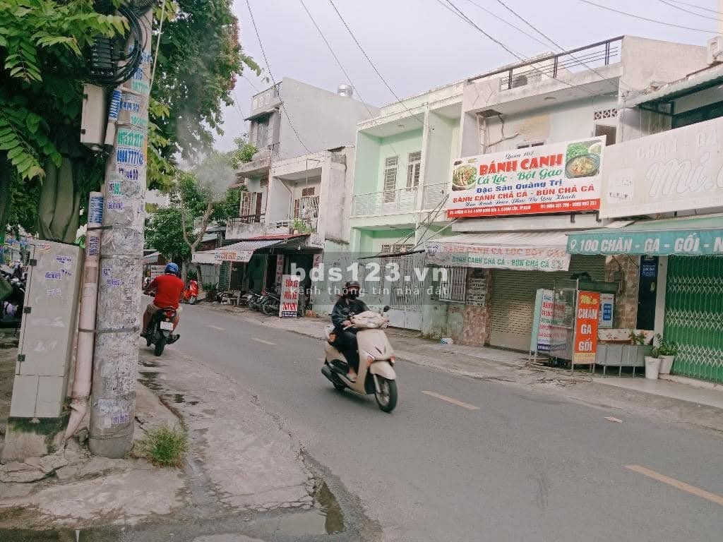 Bán gấp nhà 2 mặt tiền, đường nhựa 8m, mới nhất năm 2025