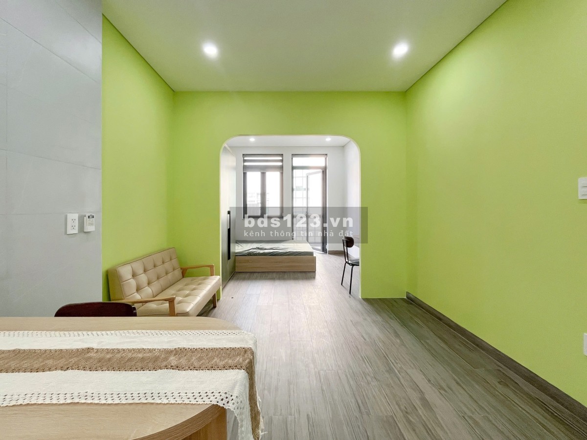 Cho thuê căn hộ 40m², full nội thất, ban công siêu đẹp, đường Nguyễn Thị Nhỏ, Quận Tân Bình