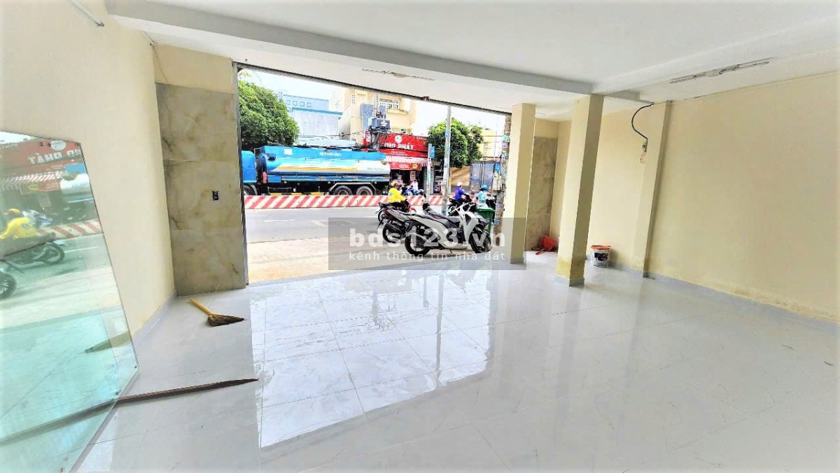 Cho thuê căn góc MT Huỳnh Tấn Phát Q7,vị trí KD sầm uất cạnh Phú Mỹ Hưng