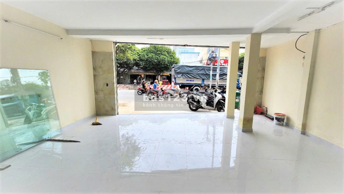 Cho thuê căn góc MT Huỳnh Tấn Phát Q7,vị trí KD sầm uất cạnh Phú Mỹ Hưng