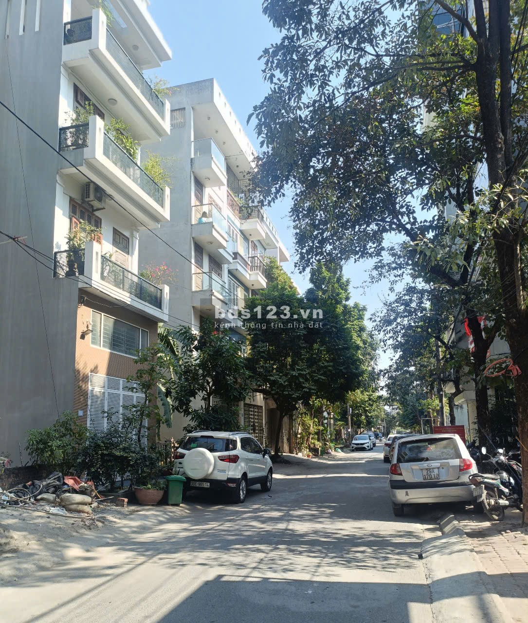 Bán nhà phố Vạn Xuân 71m2MT4.5, vỉa hè KD, ô tô tránh, giá 12.8 tỷ TL