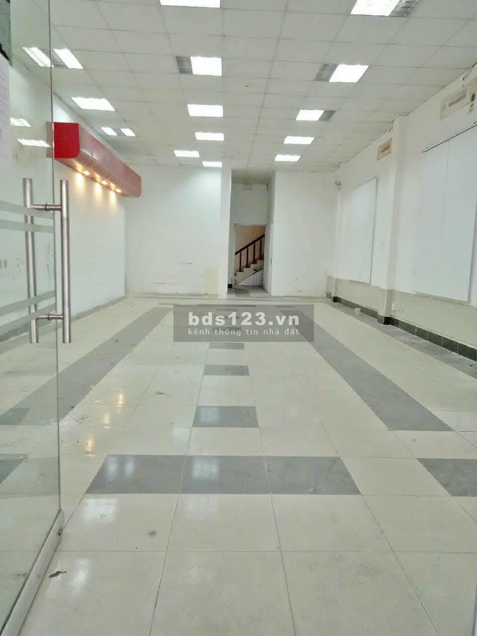 Cho thuê nhà mặt tiền 1 trệt 2 lầu Mậu Thân, trung tâm tp Cần Thơ