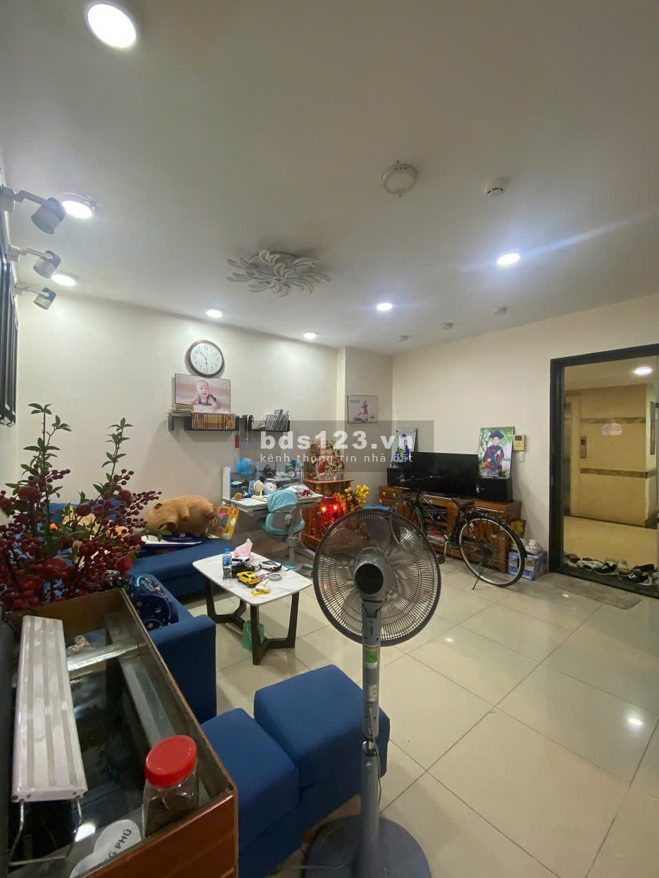 Chung cư Miếu Nổi (thang máy), Vũ Huy Tấn, BT: 9tr5/th, 2p ngủ, NT 65m2