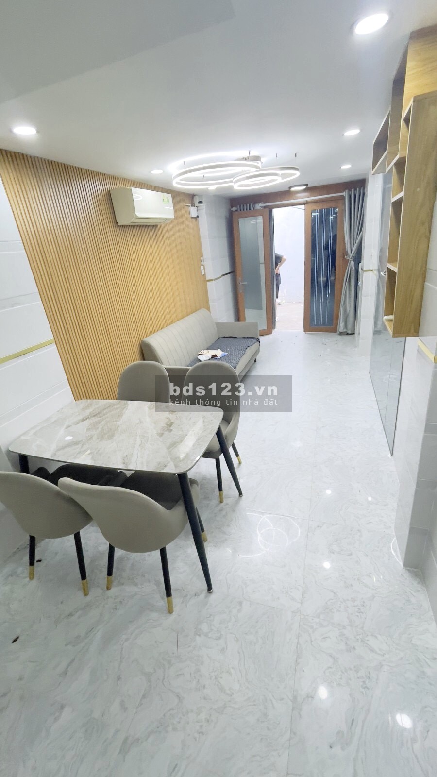 Bán nhà quận 11 - Nhà chủ mới xây 3 tầng mới tinh khôi - 3.95 T