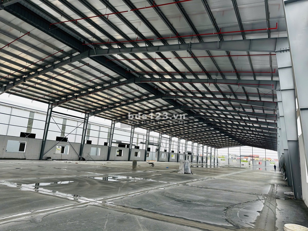 Cho thuê kho xưởng 500m2 tại mặt đường 379 Tân Tiến, Văn…