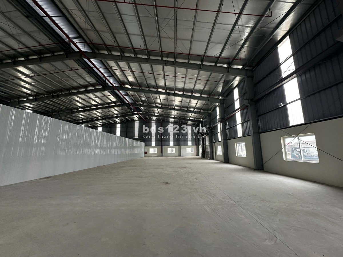 Cho thuê kho xưởng 500m2 tại mặt đường 379 Tân Tiến, Văn…