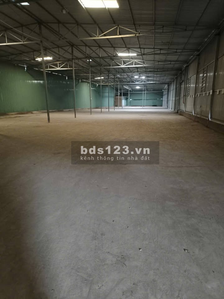 Cho thuê kho xưởng 4000M2 Tô Ký, Tân Chánh Hiệp, quận 12, giá 300 triệu